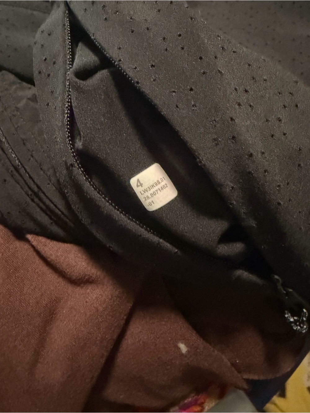Lululemon Jacket Womens 4 Adapted State Perforated Track Activewear Athleisure - Picture 6 of 7